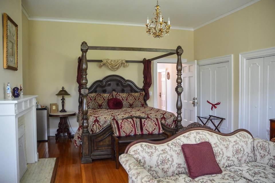 سمتر 1912 Bed And Breakfast المظهر الخارجي الصورة